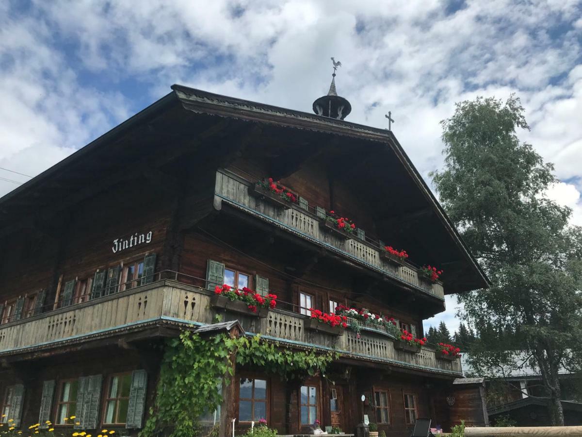 Bergpension Zinting Brixen im Thale Esterno foto